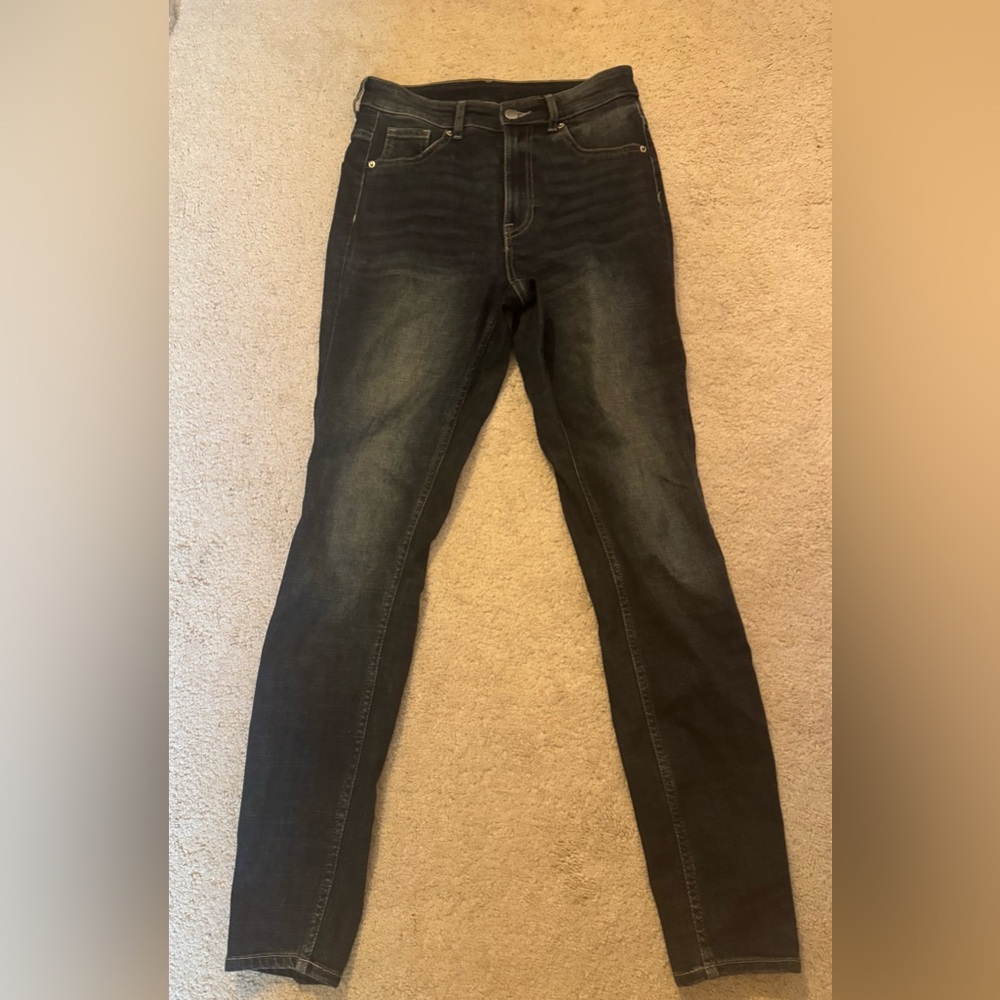 H&M Curvy High Waist Jeans. Dark Blue Light Distressed. Sz 4